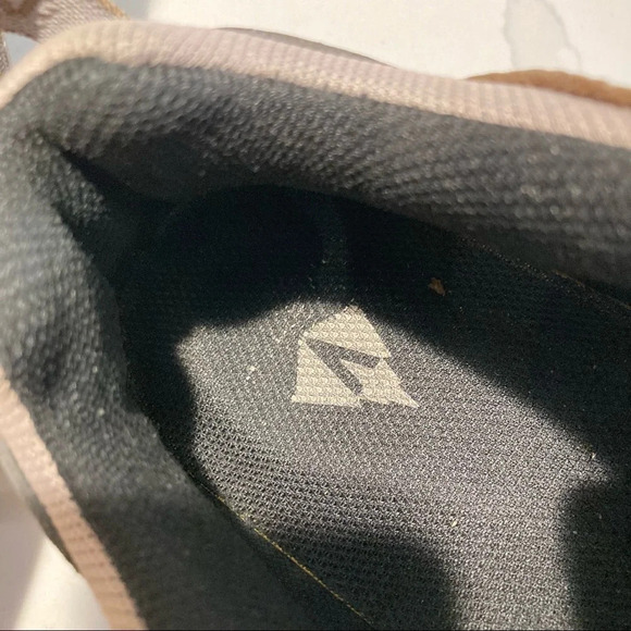 VASQUE Sz 8.5 Leather Hiking Trekking Super Grip  Lace Up Sneakers Shoes - Picture 4 of 14